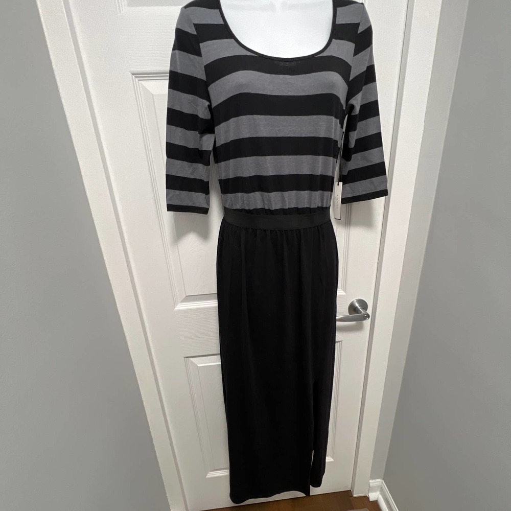 Dress eric + lani size Mediun NWT